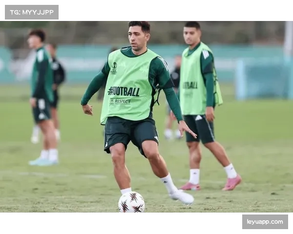 乌德勒支边后卫助攻能力 成进攻体系重要环节